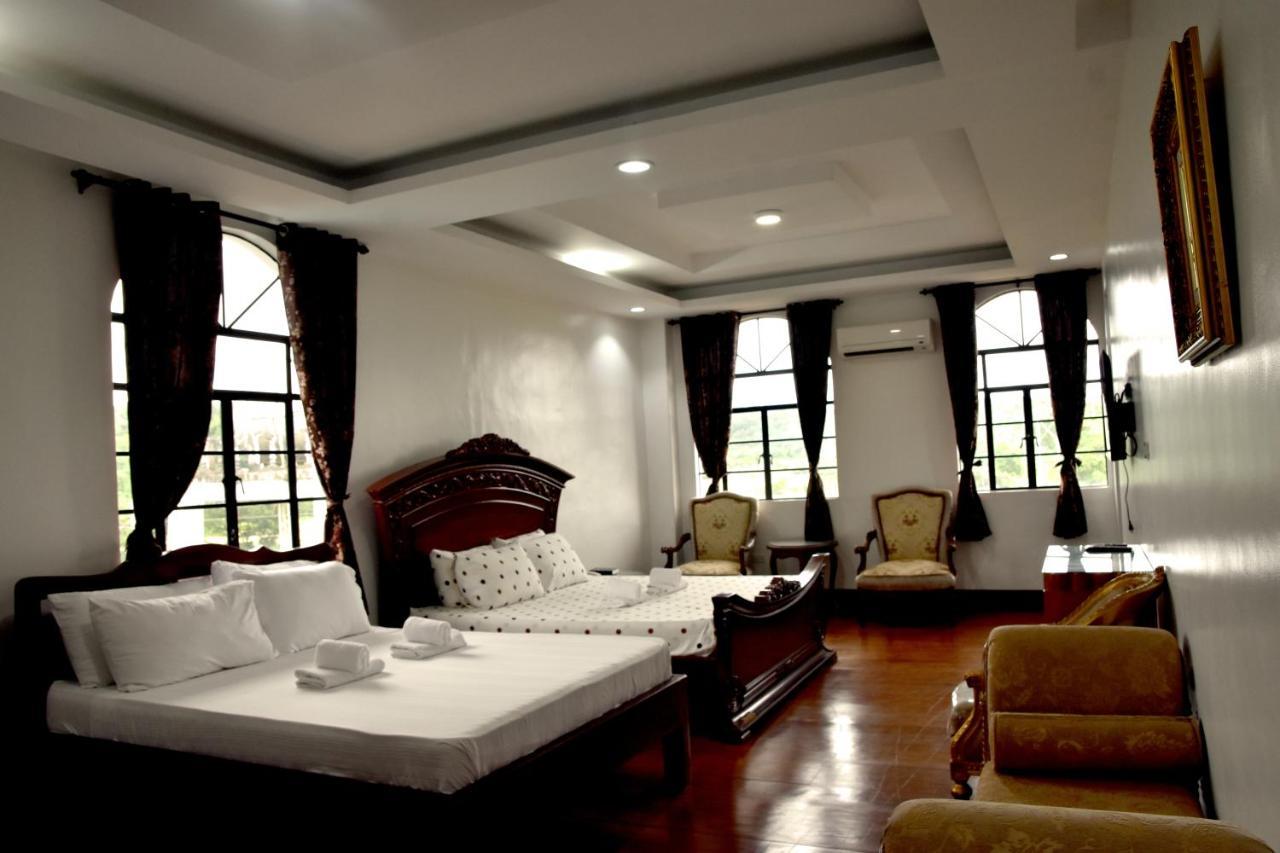Isla De Oro Hotel Mamburao Extérieur photo