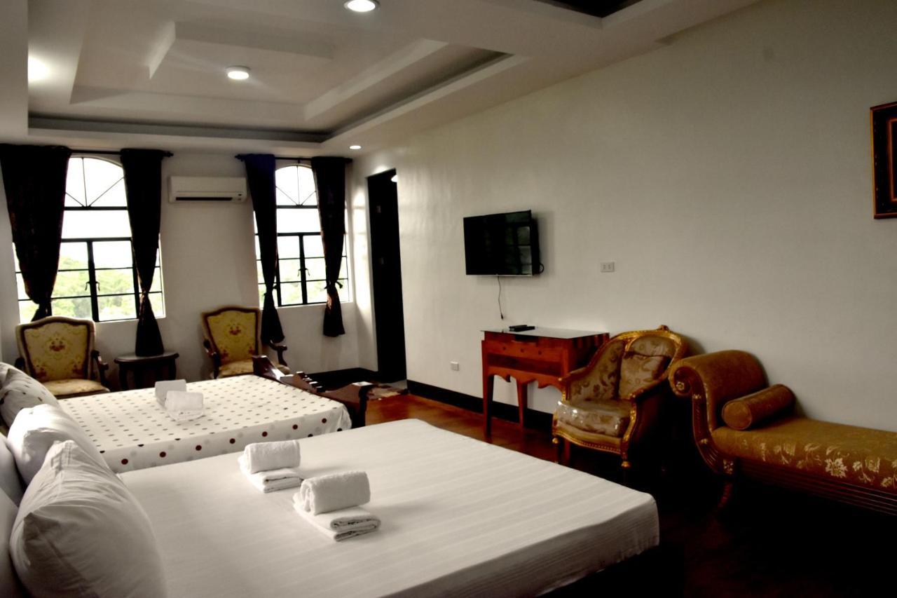 Isla De Oro Hotel Mamburao Extérieur photo