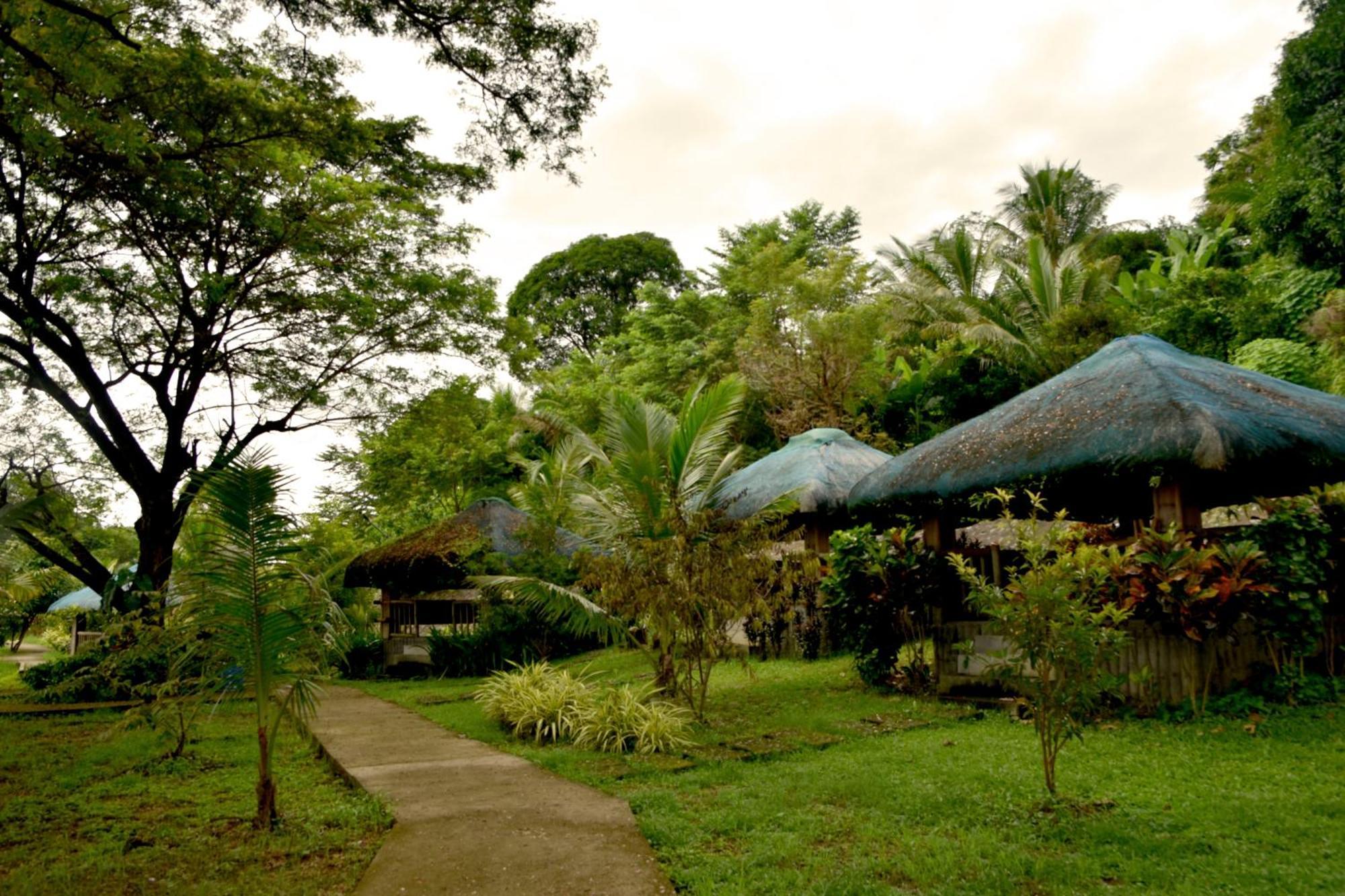 Isla De Oro Hotel Mamburao Extérieur photo